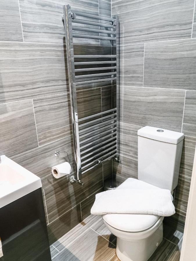 Titiwangsa One Accomodation At Paddington London Exterior photo